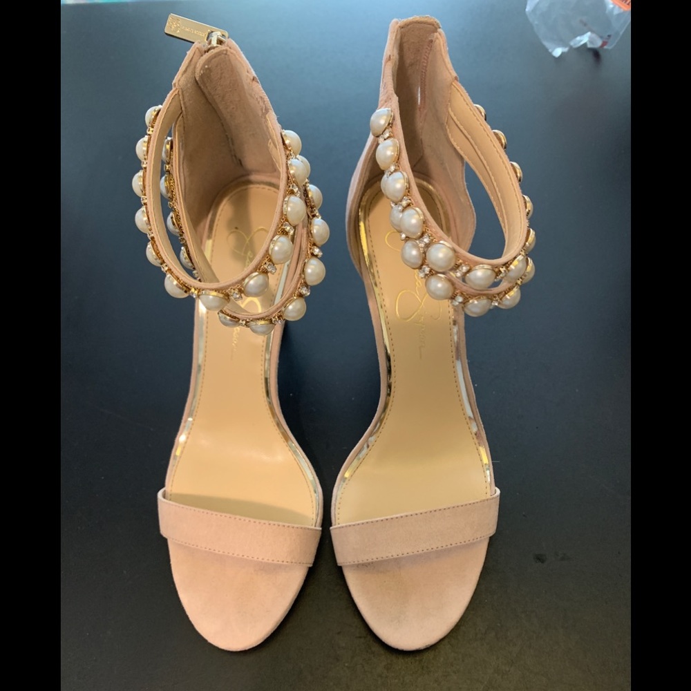 Jessica Simpson blush detailed pearl heel size 8